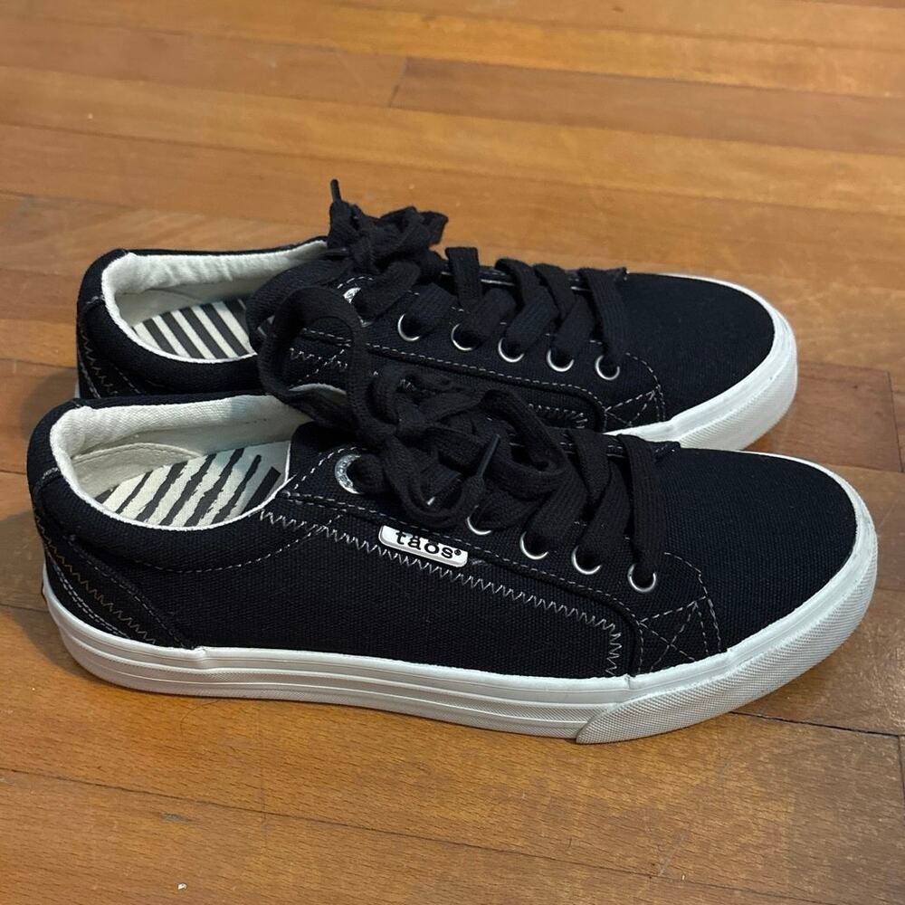NEW Taos Size 7 Plim Soul Sneakers Black